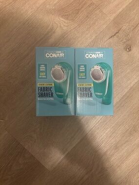 Conair Fabric Shavers/ Lint Removers/ Battery Powered/ Green Colored/ Lot Of 2
